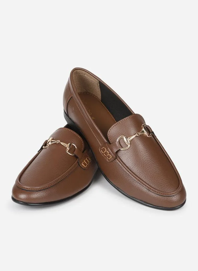 يوهو لوفر سهل الارتداء مزين بإبزيم